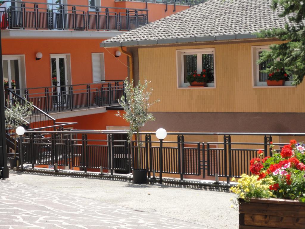Hotel Arimannia การามานิโก แตร์เม ภายนอก รูปภาพ